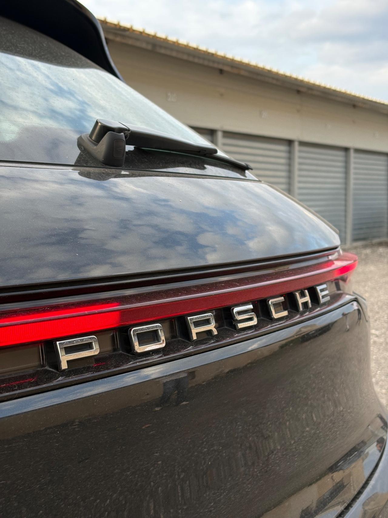 Porsche Macan S 353cv