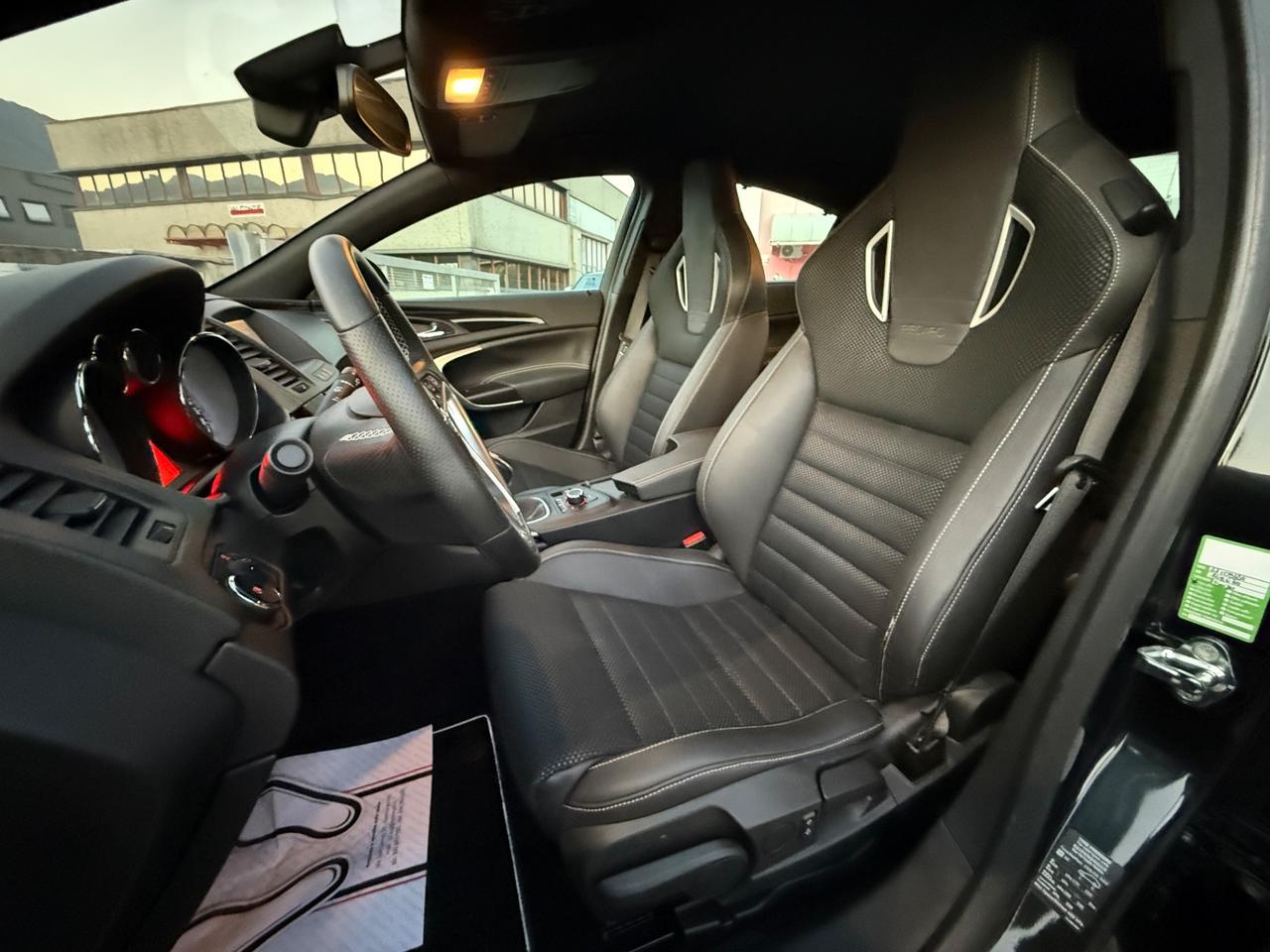 Opel Insignia 2.8 Turbo 4x4 325CV 4 porte OPC