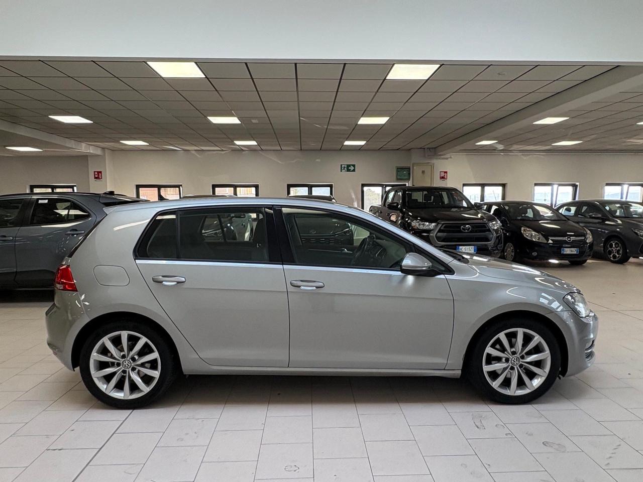 Volkswagen Golf 5p 1.6 tdi (btdi) Comfortline 110
