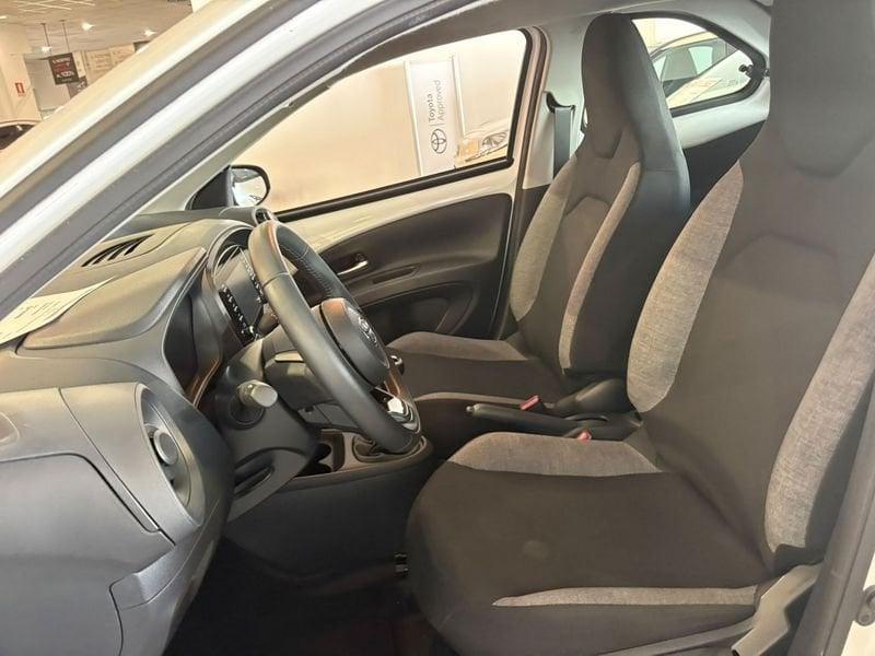Toyota Aygo X 1.0B (72 CV) Active
