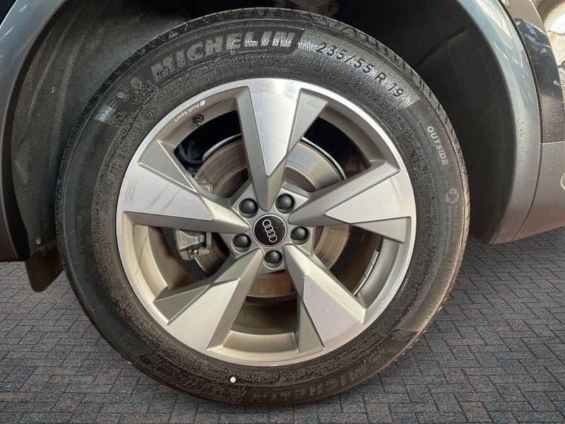 Audi Q5 Sportback 40 2.0 tdi mhev 12V quattro s-tronic