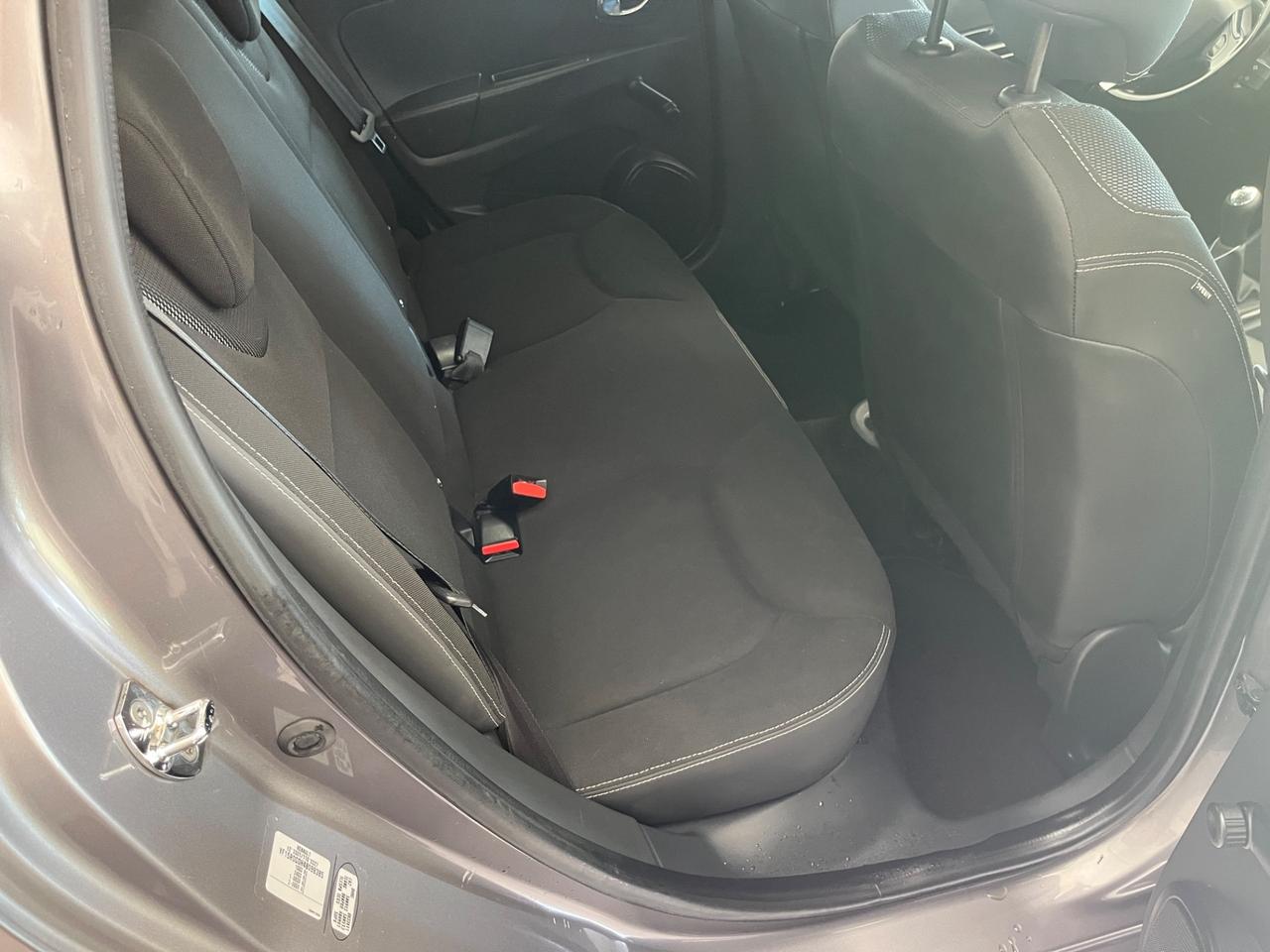 Renault Clio 1.2 16V 5 porte Dynamique