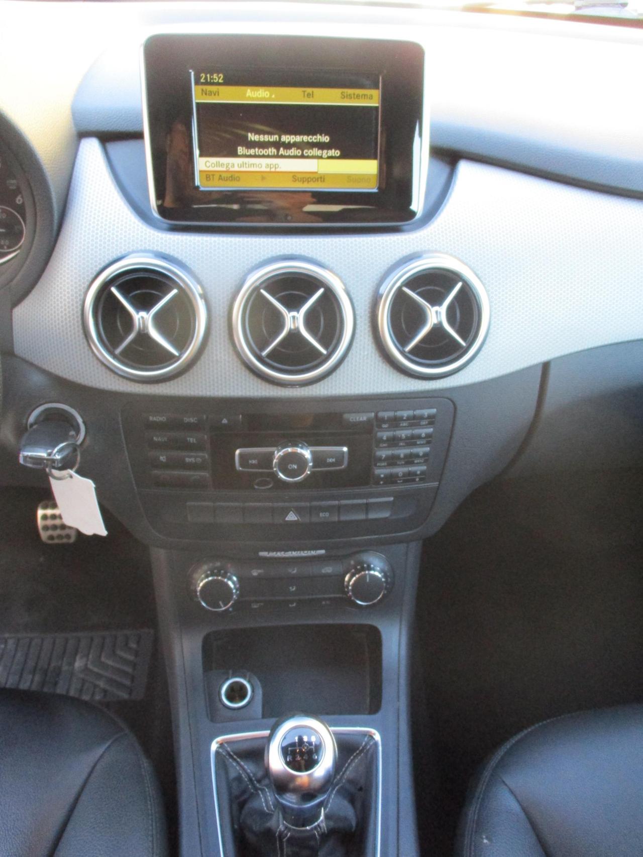 MERCEDES-BENZ B 180 CDI Premium