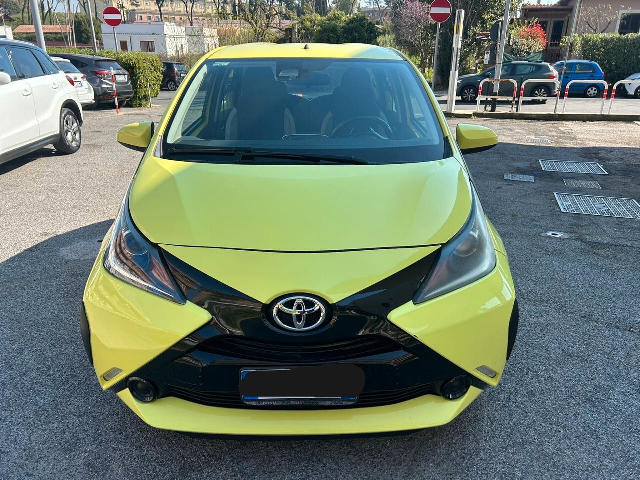 Toyota Aygo 1.0 VVT-i 69 CV 5 porte x-cool TSS