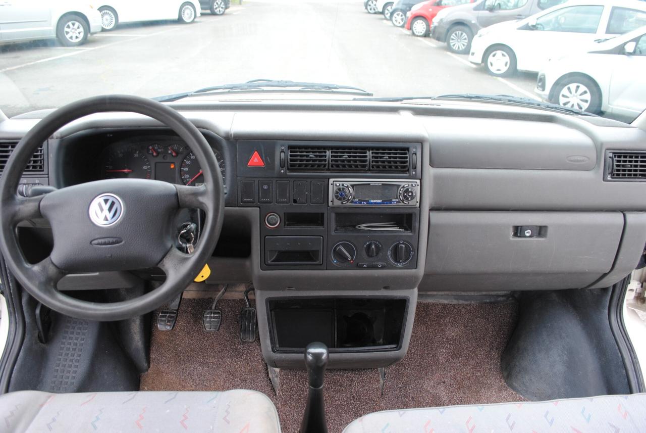 VOLKSWAGEN TRANSPORTER 2.5 TDI 100 CV