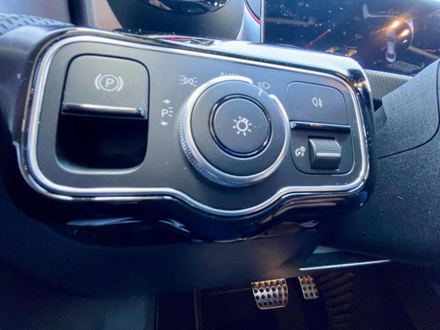 MERCEDES-BENZ CLA 200 d Automatic Premium proMMo!