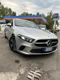 Mercedes-benz A 180 d Automatic Business Sedan Coupé