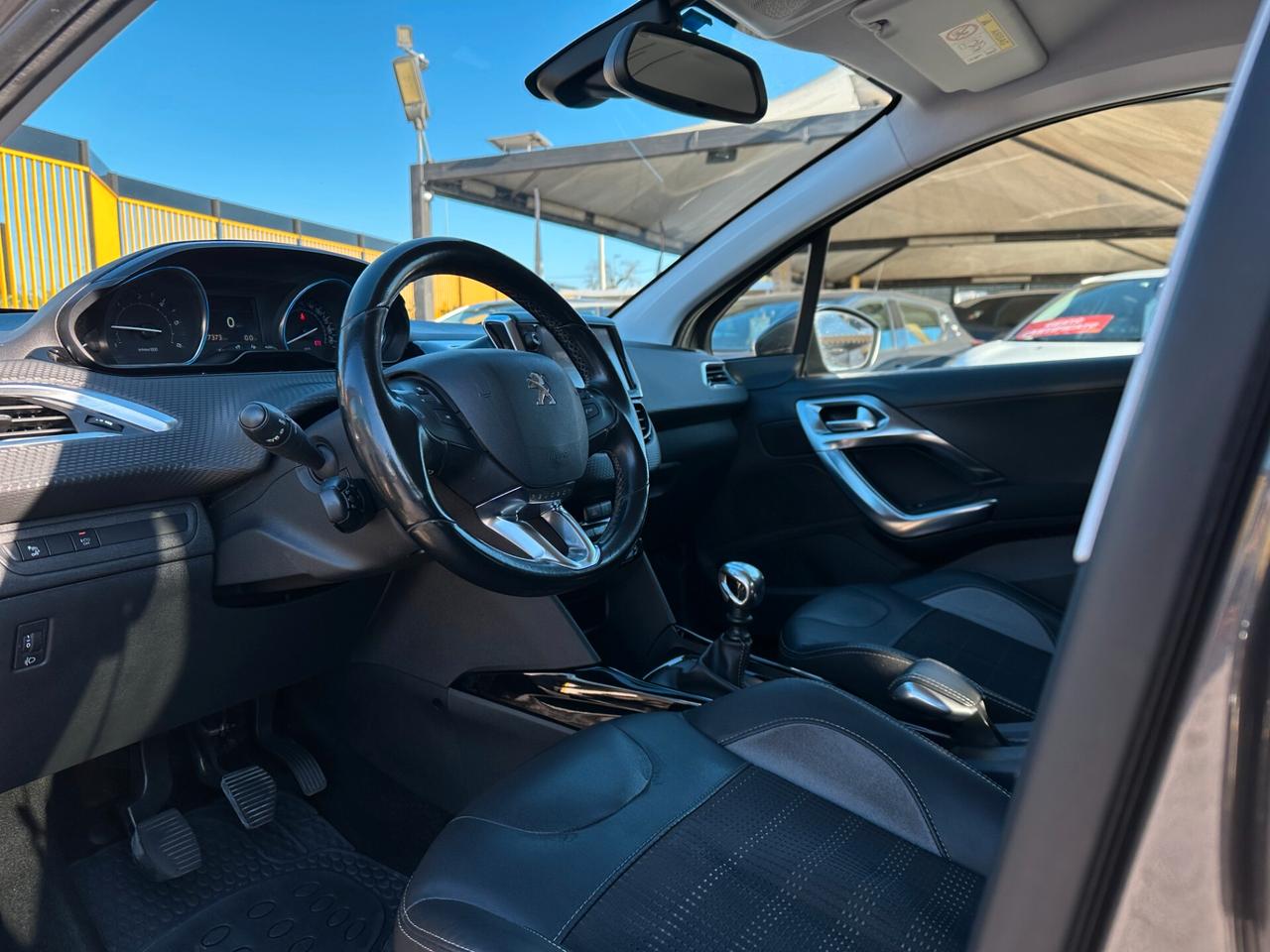 PEUGEOT 2008 BlueHDi 120 S&S Allure