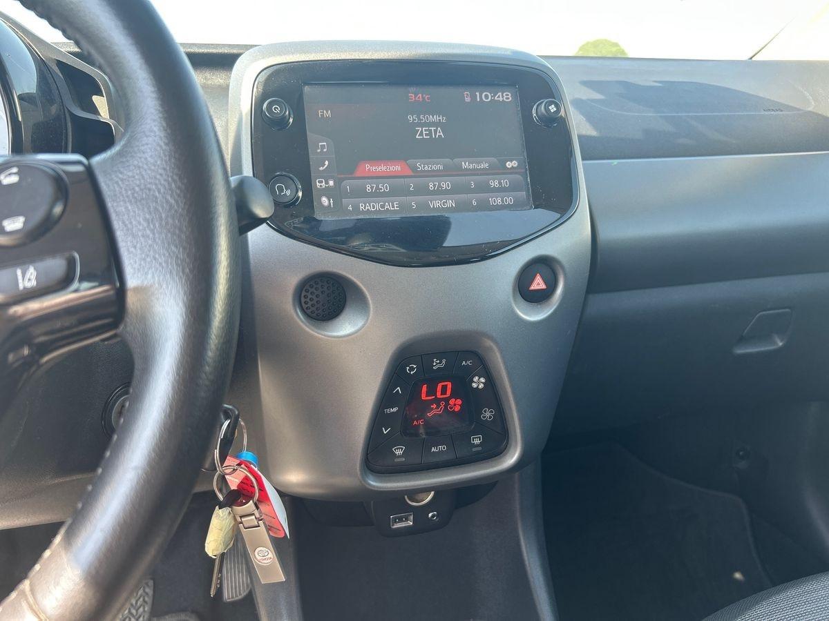 TOYOTA Aygo 2ª serie - Aygo Connect 1.0 VVT-i 72 CV 5 porte x-play