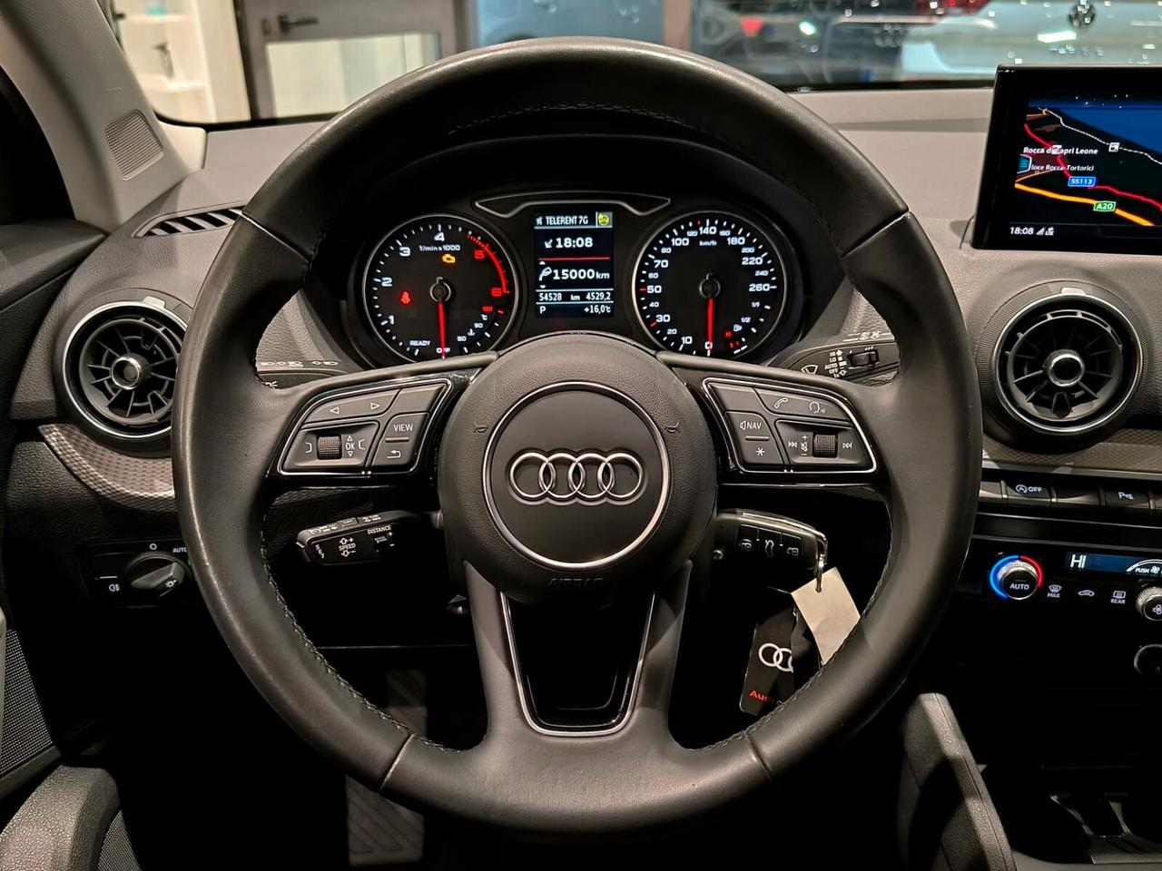 Audi Q2 30 TDI S tronic Business