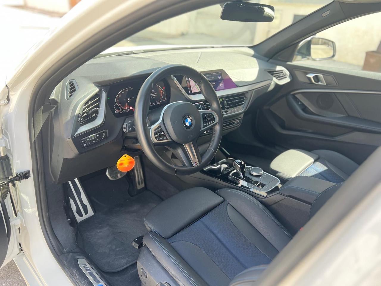 Bmw 116 116d 5p. Colorvision Edition M-SPORT