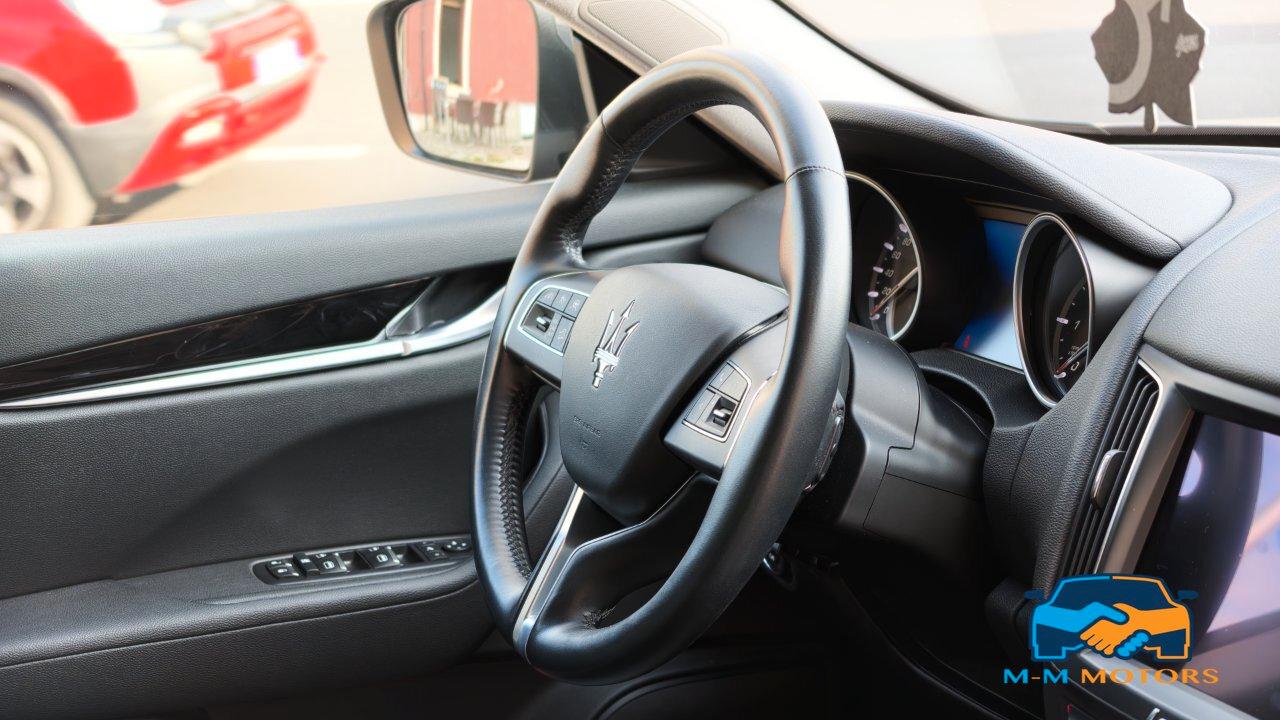 Maserati Levante 3.0 V6 Granlusso 250cv auto