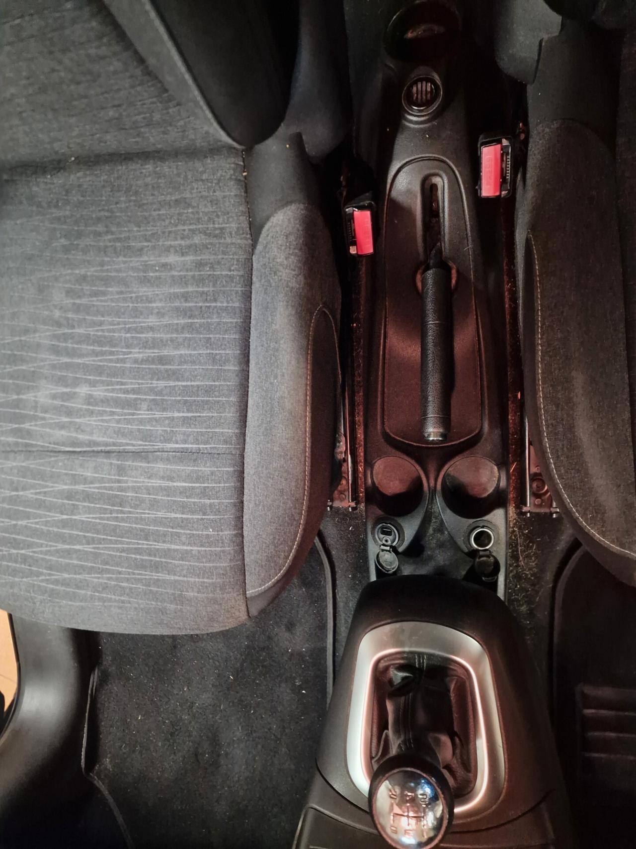 Citroen C3 Picasso 1.6 diesel, anno 2017, 172 mila chilometri