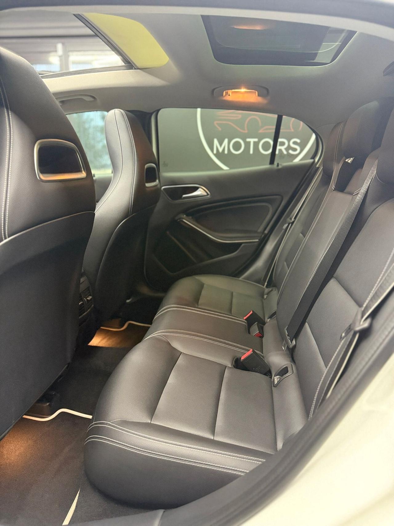 Mercedes-benz GLA 200 d Automatic Premium night edition