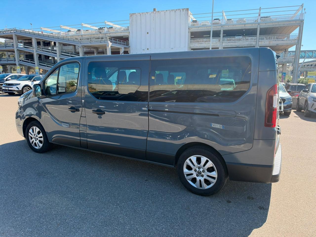 Nissan Primastar 2.0 dCi 150CV PL-TN Bus Acenta