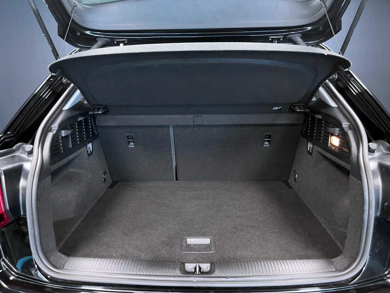 AUDI Q2 30 TDI 116 CV S-TRONIC BUSINESS