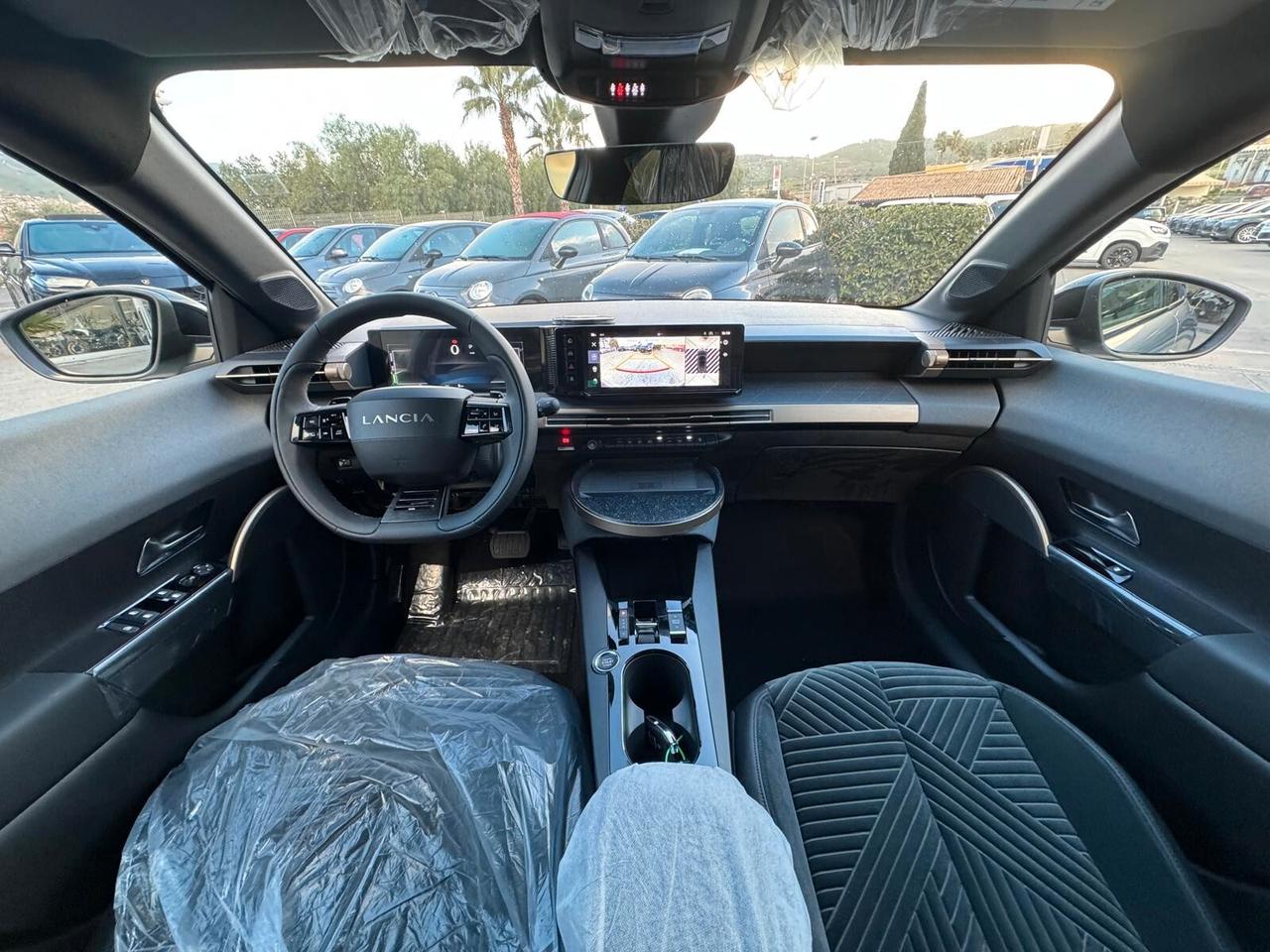 Lancia Ypsilon Hybrid DCT km0 pronta consegna
