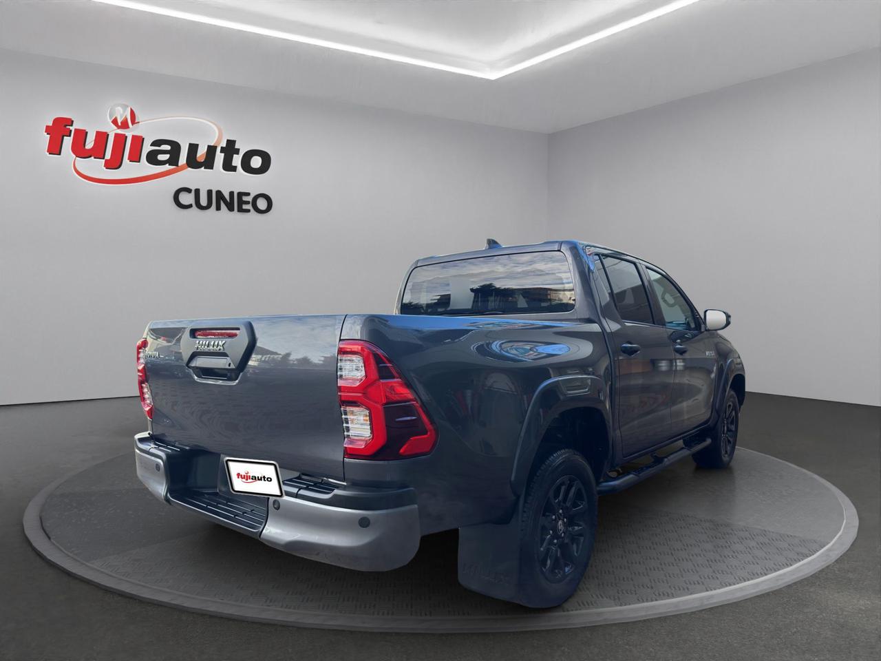 Toyota Hilux 2.4 d-4d double cab Invincible auto