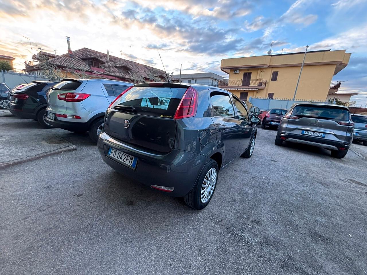 Fiat Punto 1.4 8V 5 porte Natural Power Street