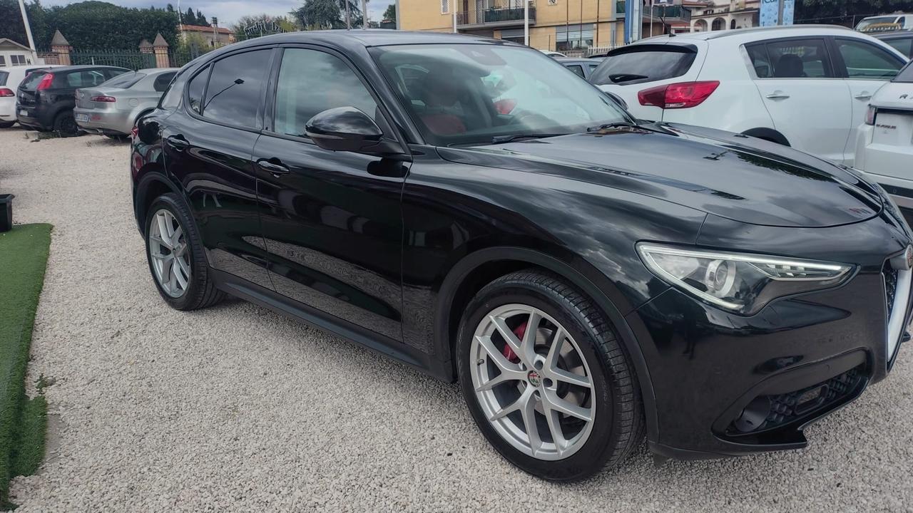 Alfa Romeo Stelvio 2.2 Turbodiesel 190 CV AT8 RWD Executive