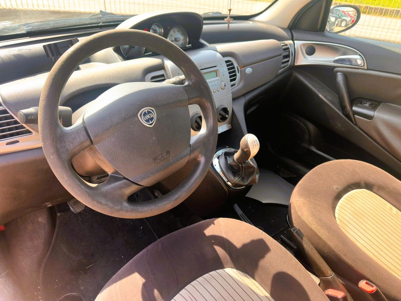 Lancia Ypsilon 1.3 MJT 90 CV Platino