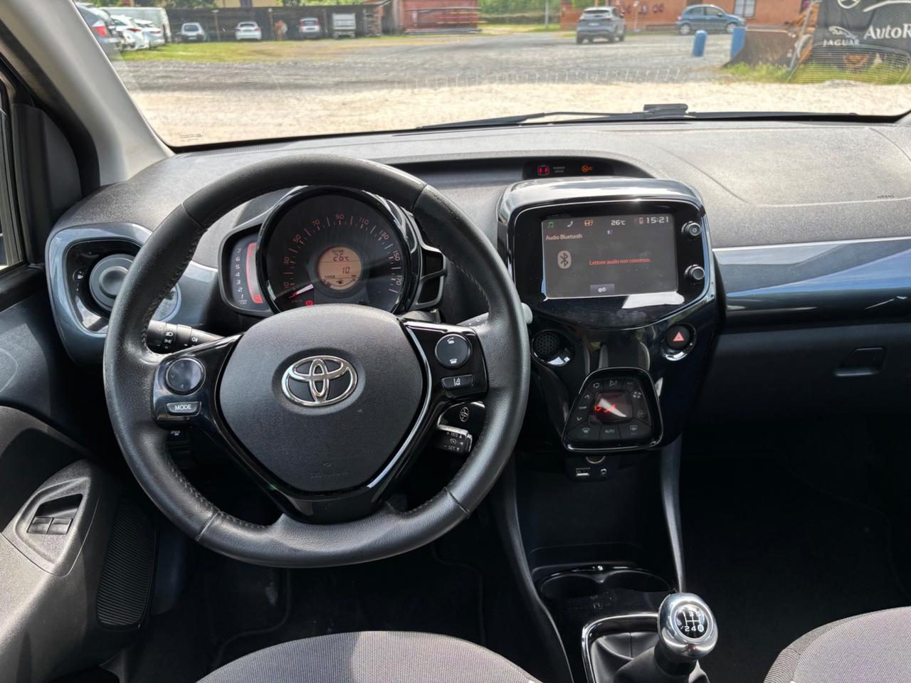 Toyota Aygo 1.0 VVT-i 69 CV 5 porte x-black TSS