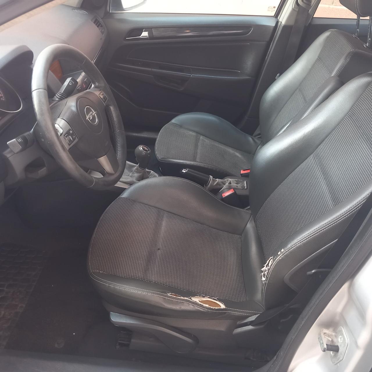 Opel Astra 1.9 CDTI 120CV Station Wagon Enjoy