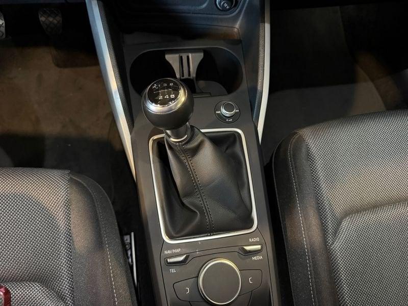 Audi Q2 Q2 30 TFSI Business Design