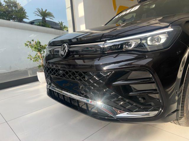 VOLKSWAGEN Tiguan 2.0 TDI 150 CV DSG R-Line Plus da ?519,00 mensili
