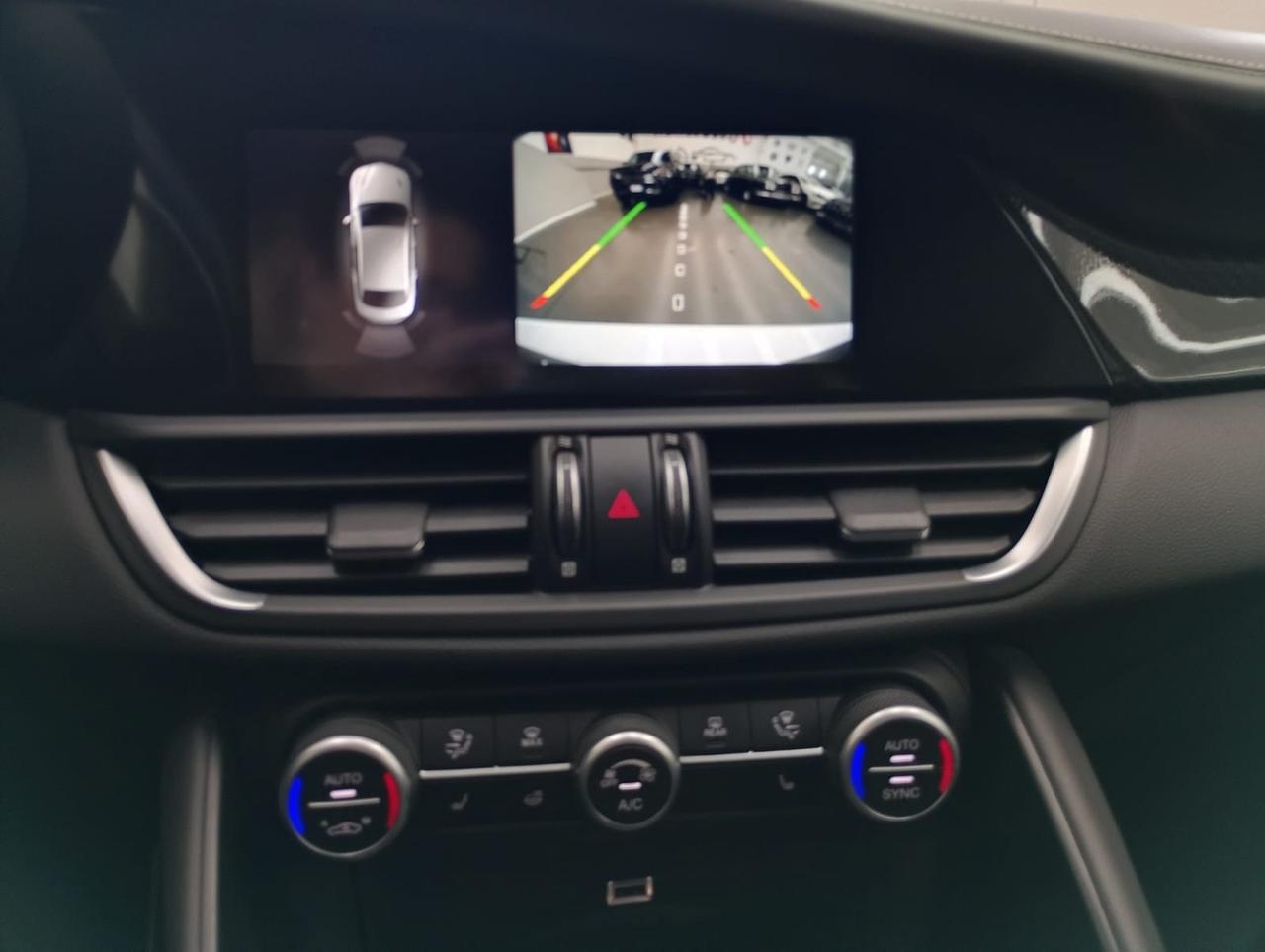 Alfa Romeo Giulia 2.9 V6 Bi-Turbo AT8 Quadrifoglio