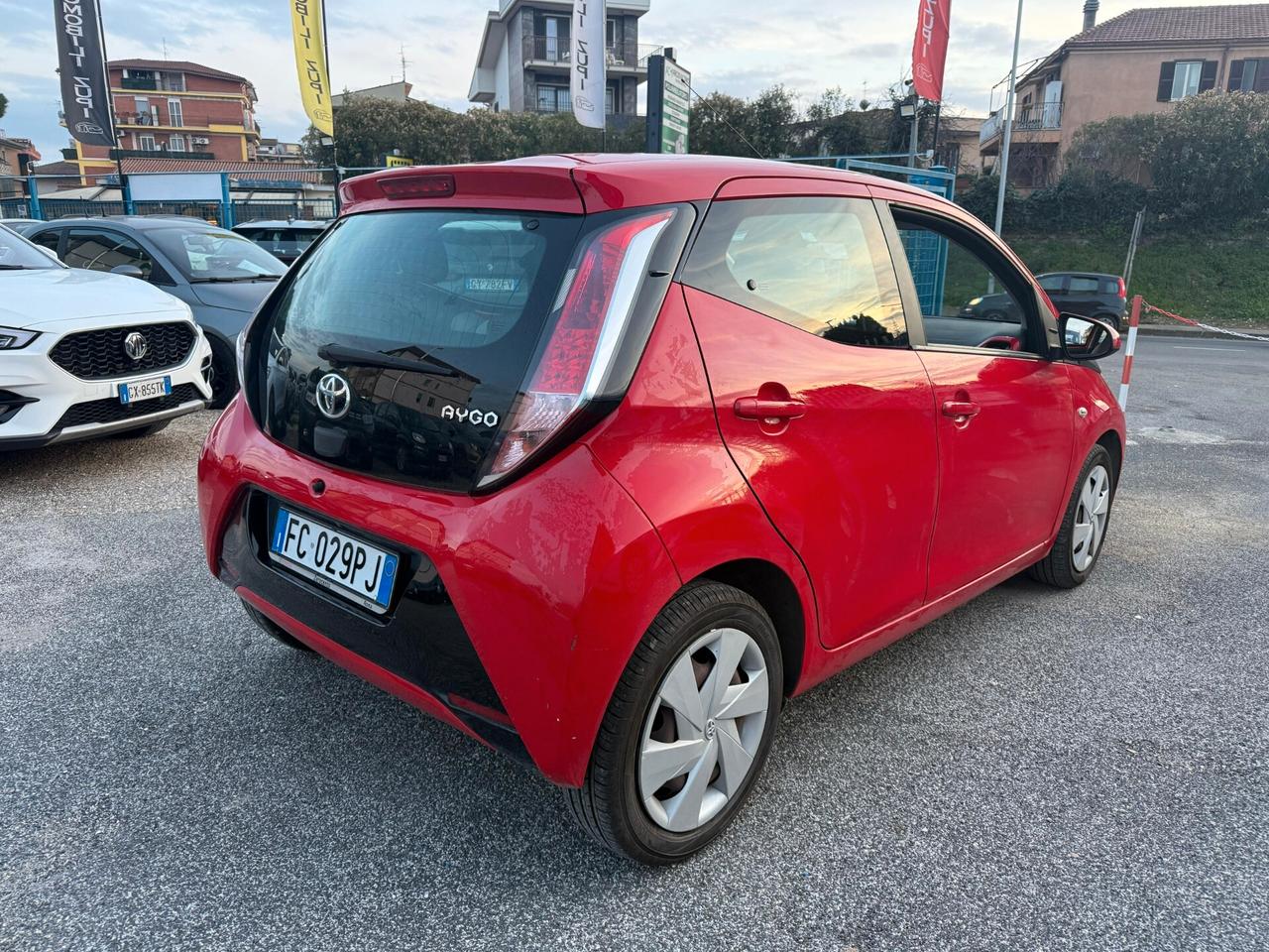 Toyota Aygo 1.0 Autom. 5P **UNICO PROPRIETARIO**