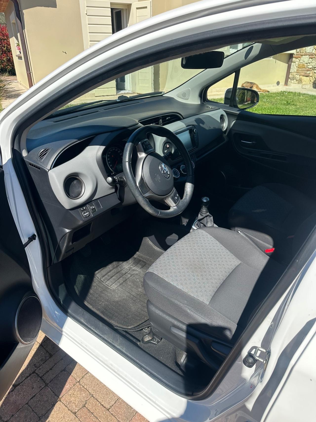 Toyota Yaris 1.0 5 porte Active