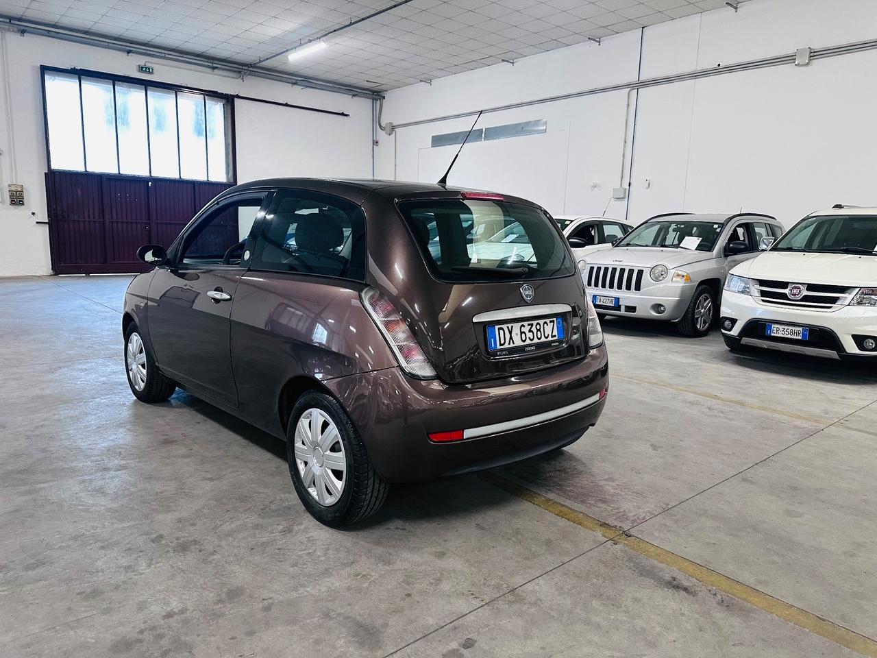 Lancia Ypsilon 1.4 Platino Ecochic GPL