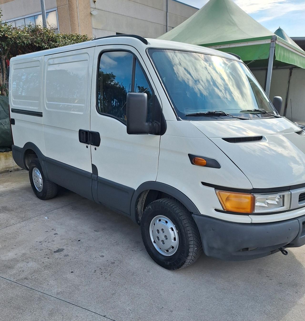 Iveco Daily C 2.3 hpi 29 L 10 95 cv