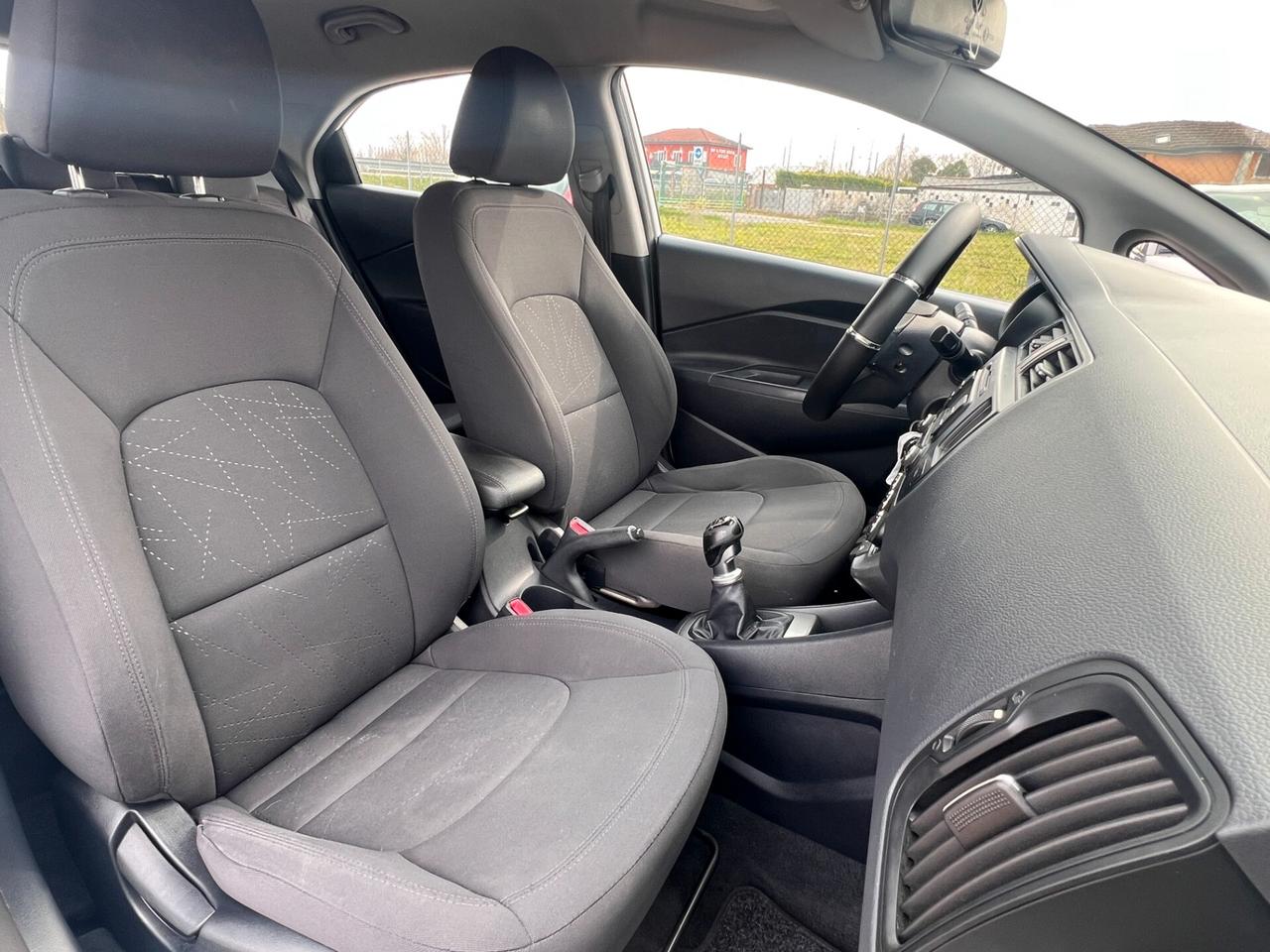 Kia Rio 1.1 CRDi 5p. Cool OK PER NEOPATENTATI