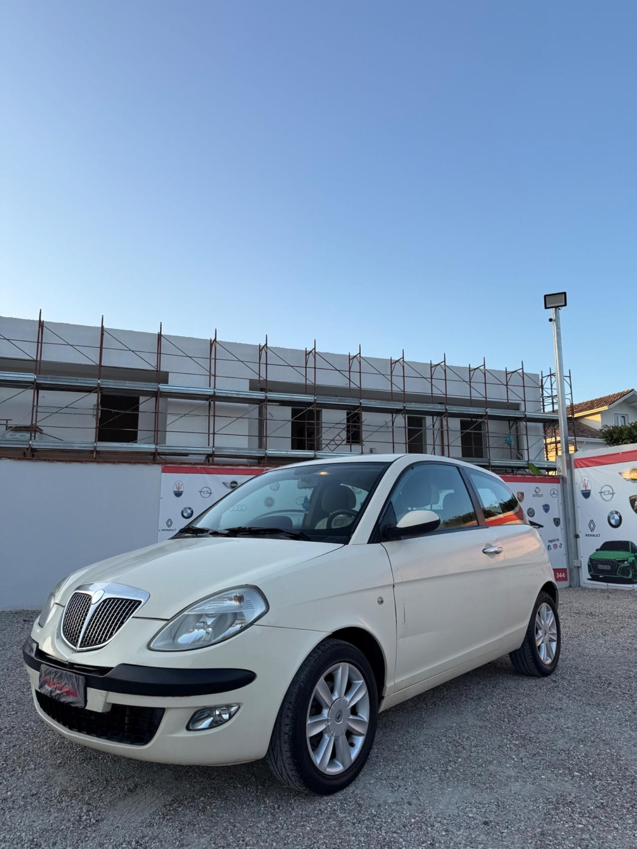 Lancia Ypsilon 1.3 Multijet 16V Argento