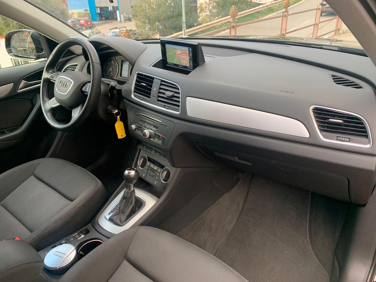 Audi Q3 2.0 TDI 150 CV S tronic Business