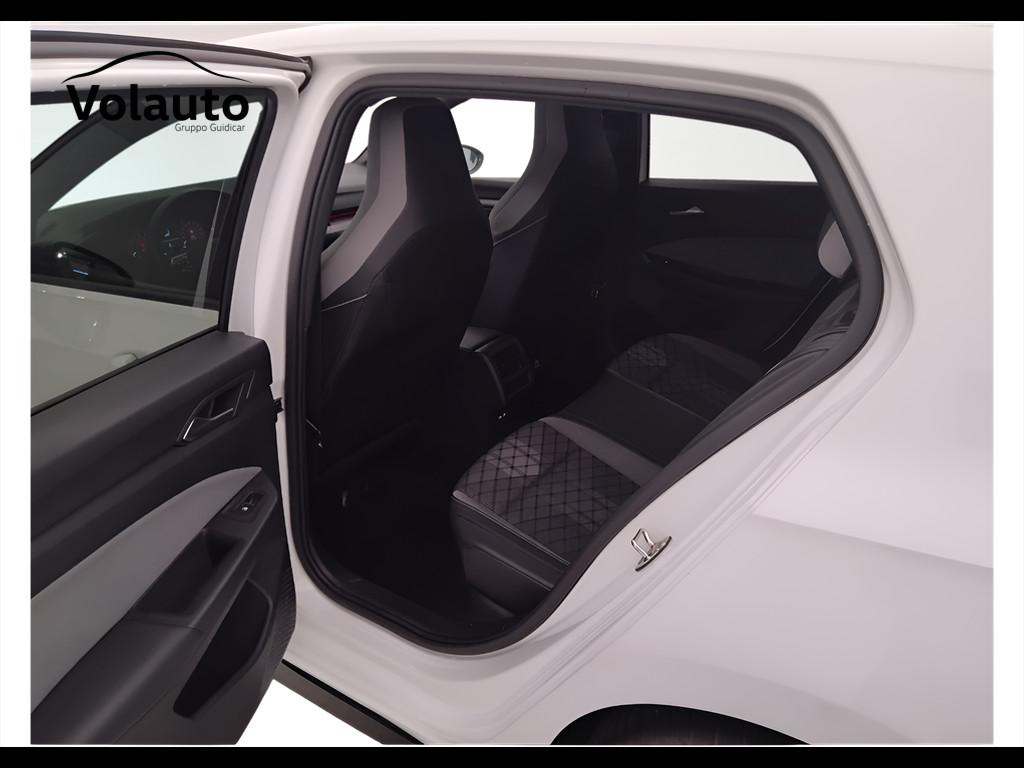 VOLKSWAGEN Golf VIII 2020 - Golf 1.5 etsi evo R-Line 130cv dsg