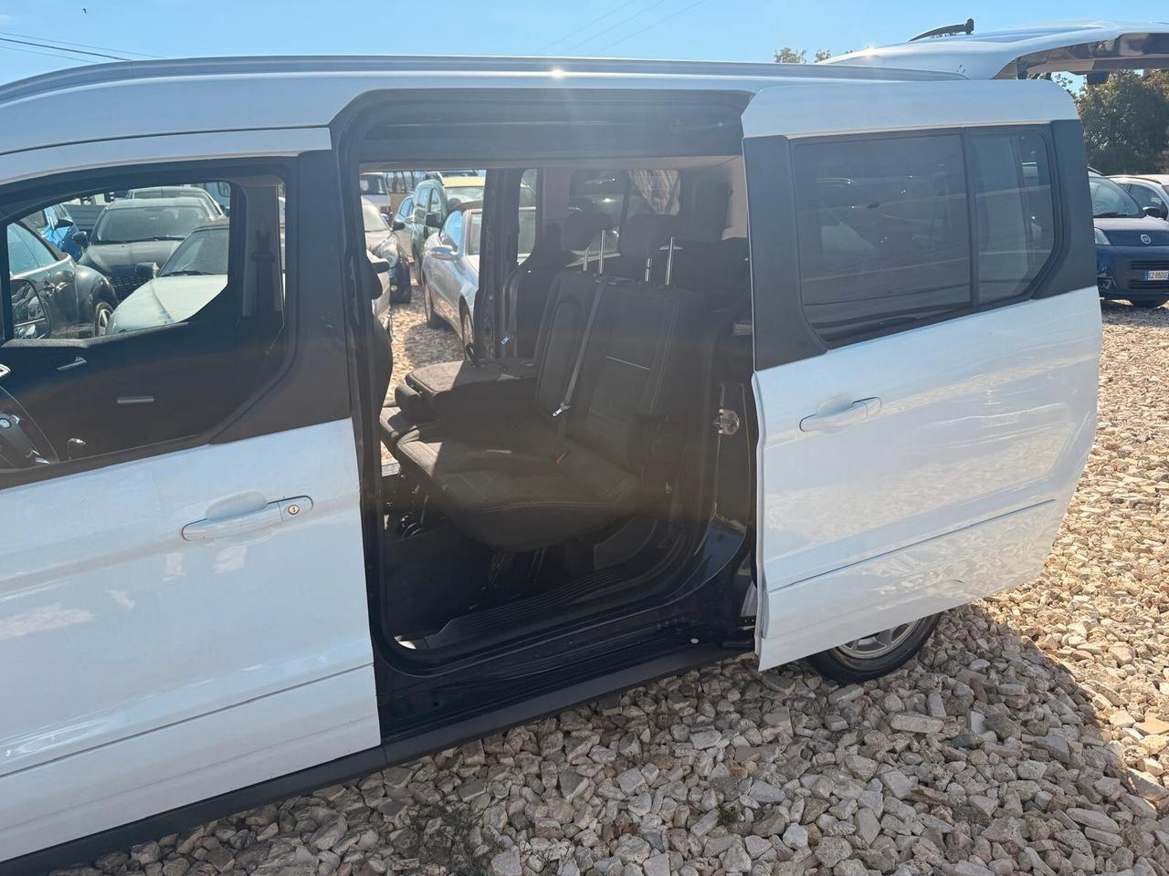 Ford Tourneo Connect Connect7 1.6 TDCi 115 CV Titanium
