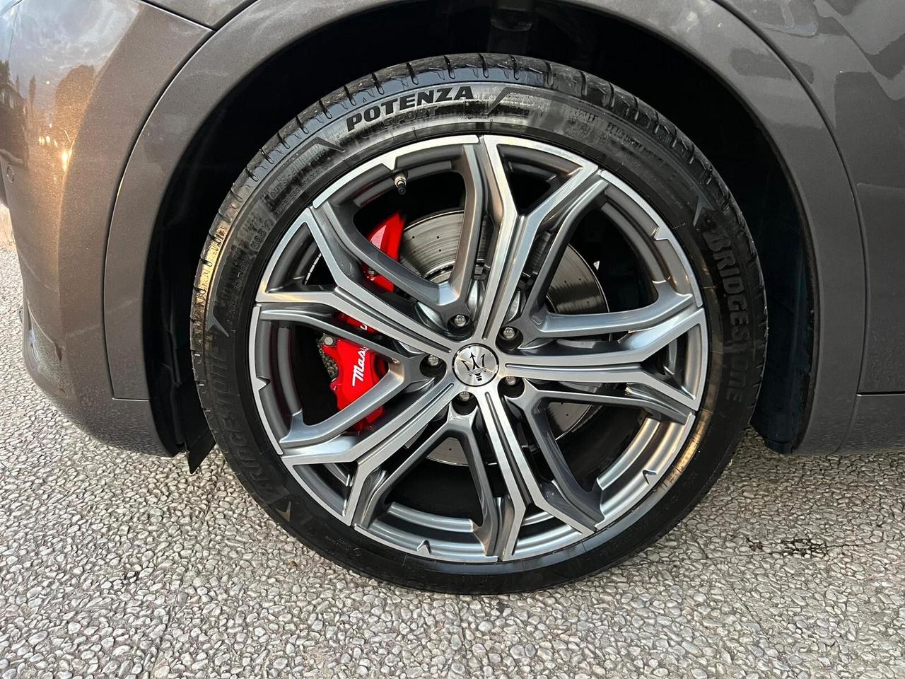 Maserati Levante V6 3.0 250cv Diesel Q4 Gransport