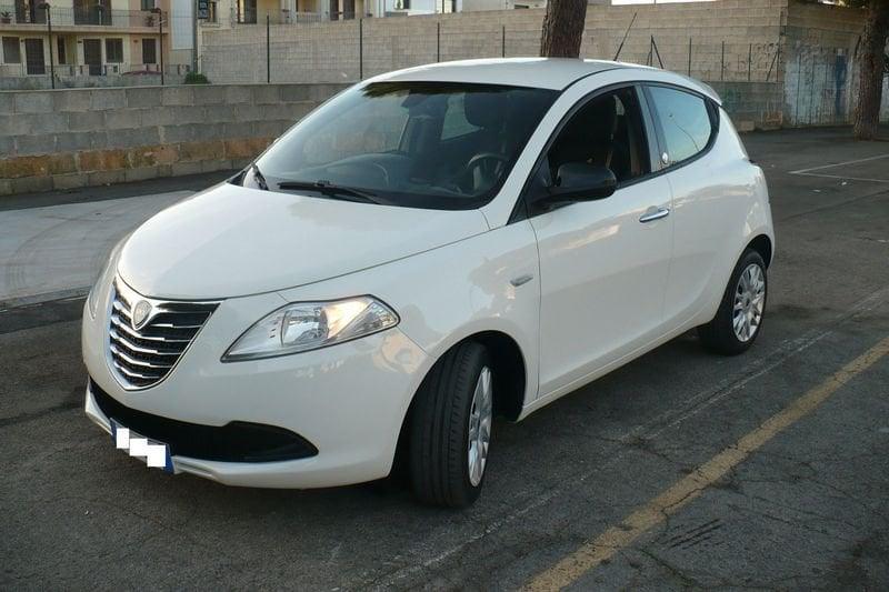 Lancia Ypsilon Ypsilon 1.2 69 CV 5 porte GPL Ecochic Silver