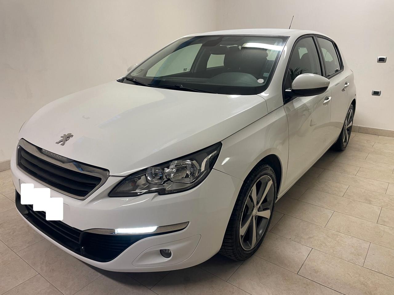 Peugeot 308 1.6 HDi 115 CV Allure GT LINE NEOPATENTATI TAGLIANDO