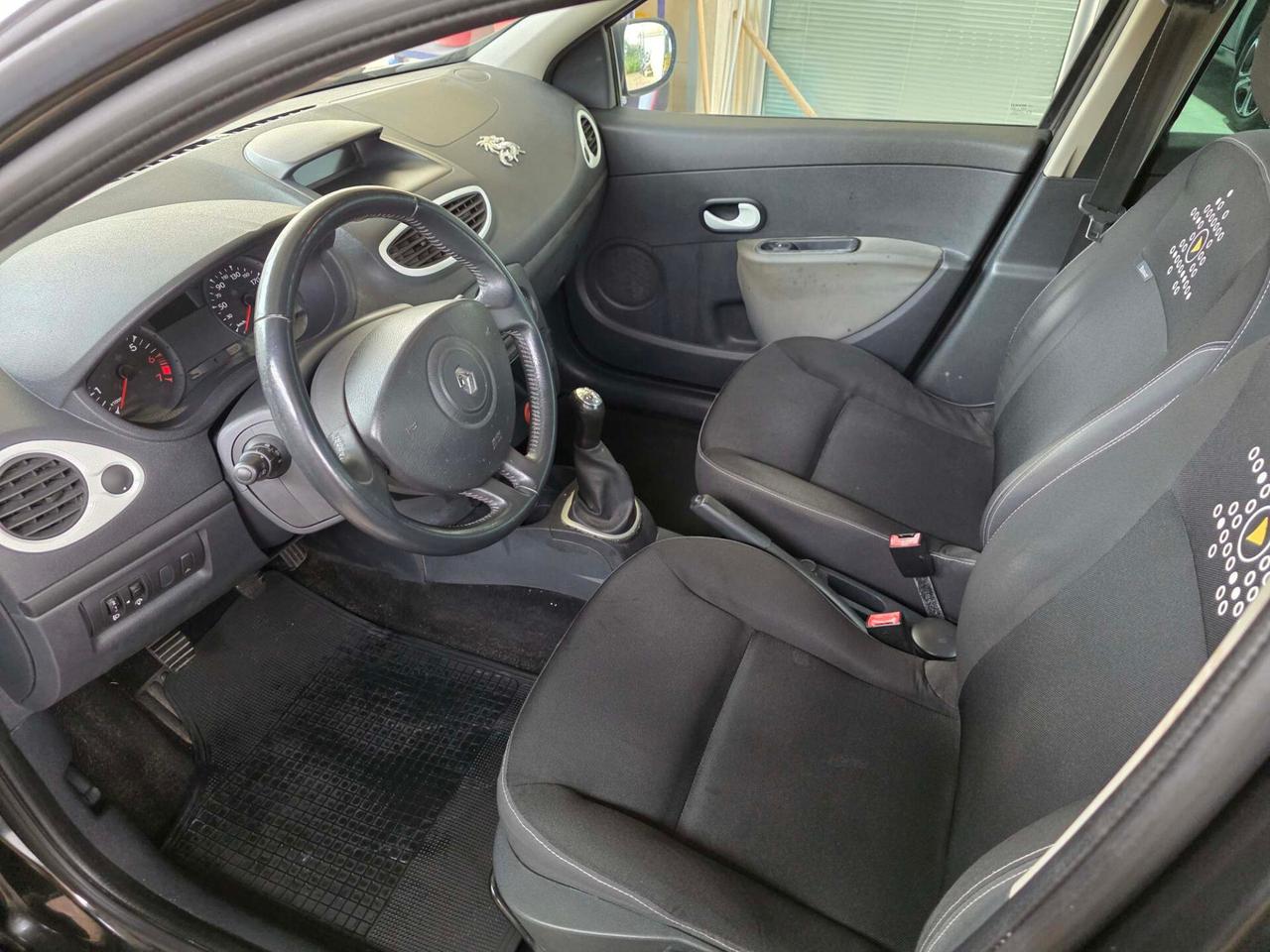 Renault Clio 1.2 16V 5 porte Dynamique