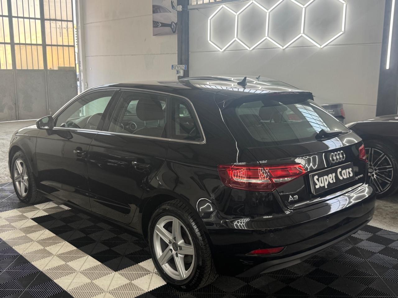 Audi A3 SPB 30 g-tron S tronic Admired