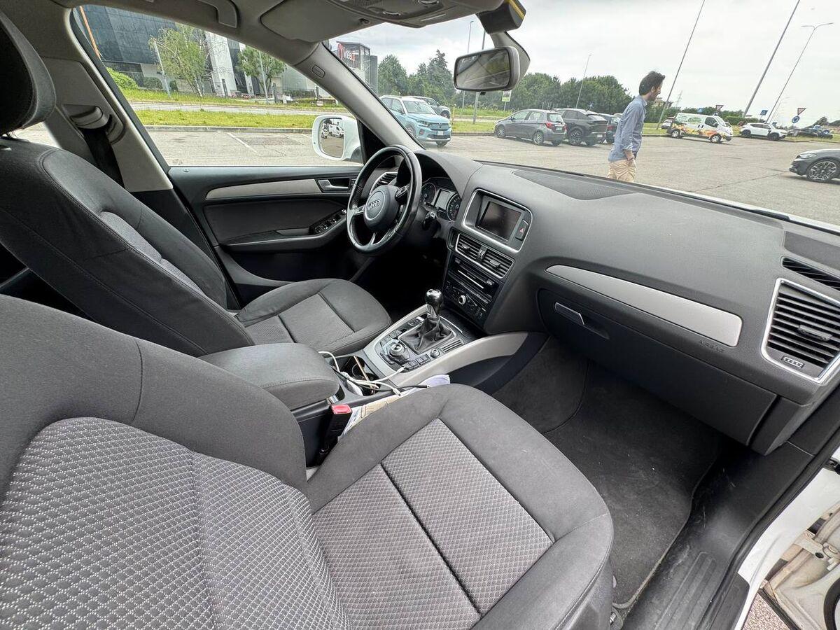 Audi Q5 2.0 tdi Business 143cv