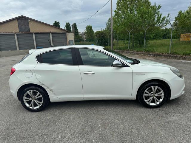 ALFA ROMEO Giulietta Stupenda. Bellissima 1.6 JTDm-2 105 CV Exclusive
