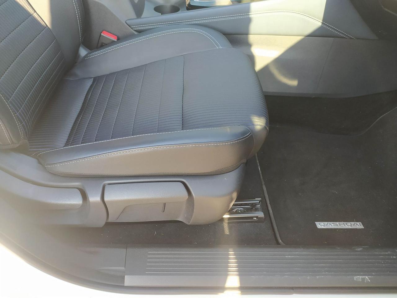 Nissan Qashqai N-Connecta 1.3 DIG-T MHEV #9959