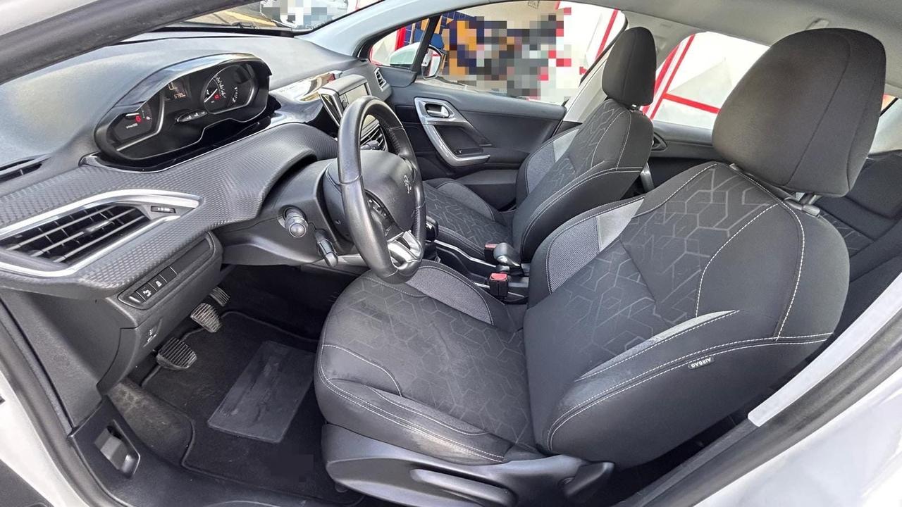 Peugeot 2008 1.6 HDi 75cv