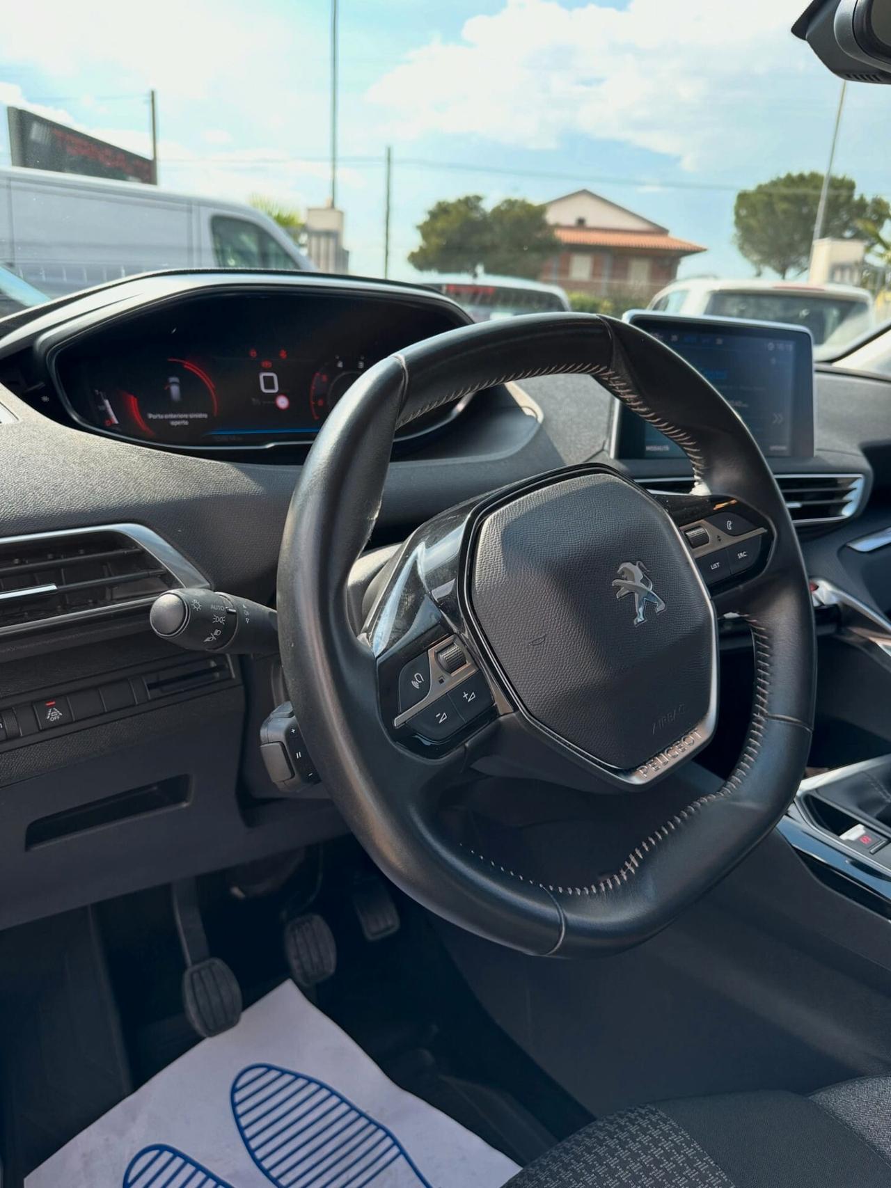 Peugeot 3008 BlueHDi 130 S&S Active Pack