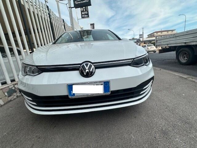 VOLKSWAGEN GOLF 8 AUTOMATICO